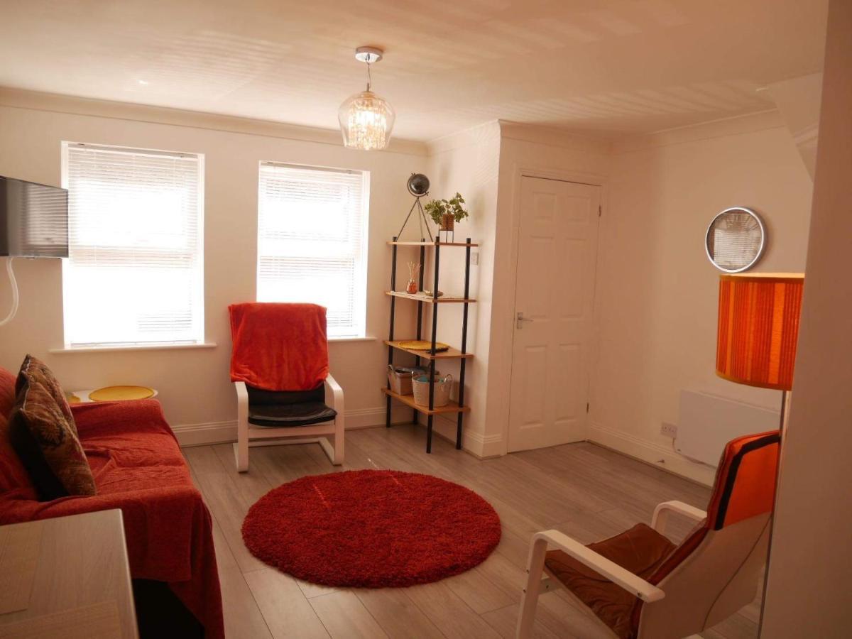 York City Centre, Recently Renovated 2 Bedroom Flat מראה חיצוני תמונה