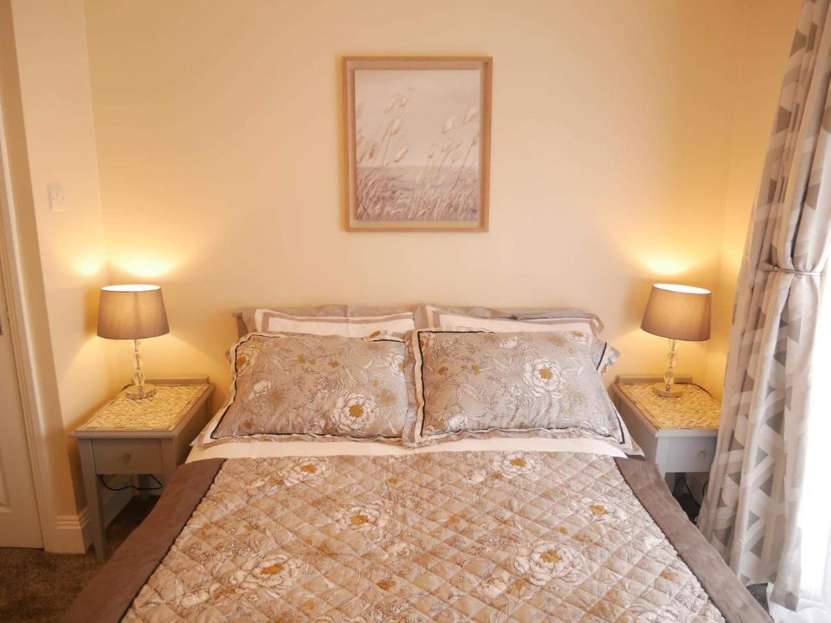 York City Centre, Recently Renovated 2 Bedroom Flat מראה חיצוני תמונה