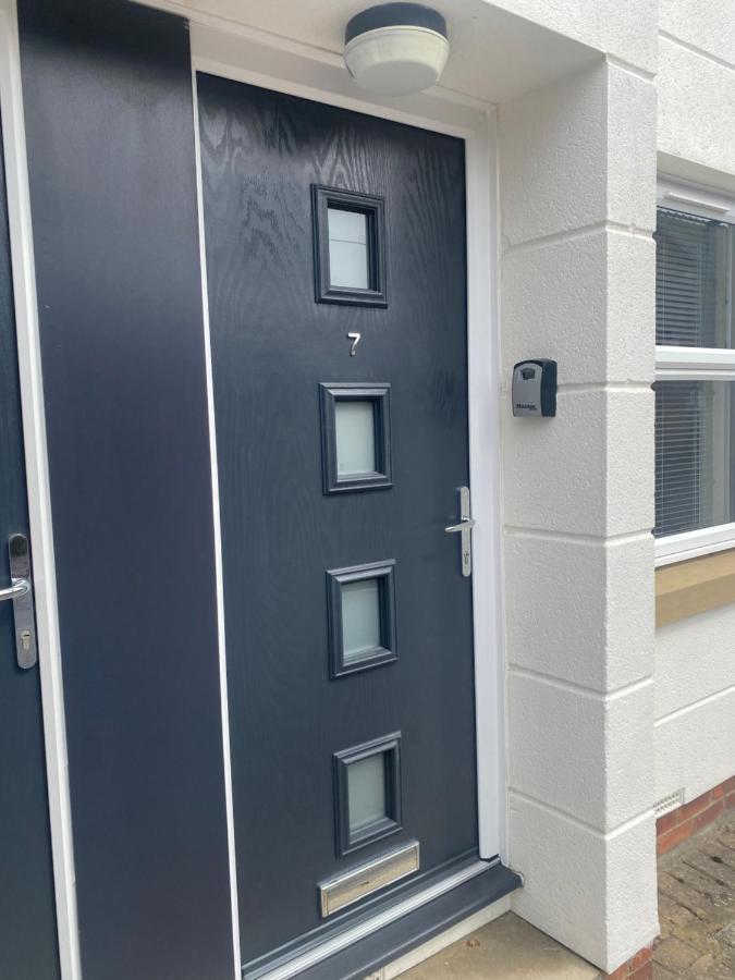 York City Centre, Recently Renovated 2 Bedroom Flat מראה חיצוני תמונה